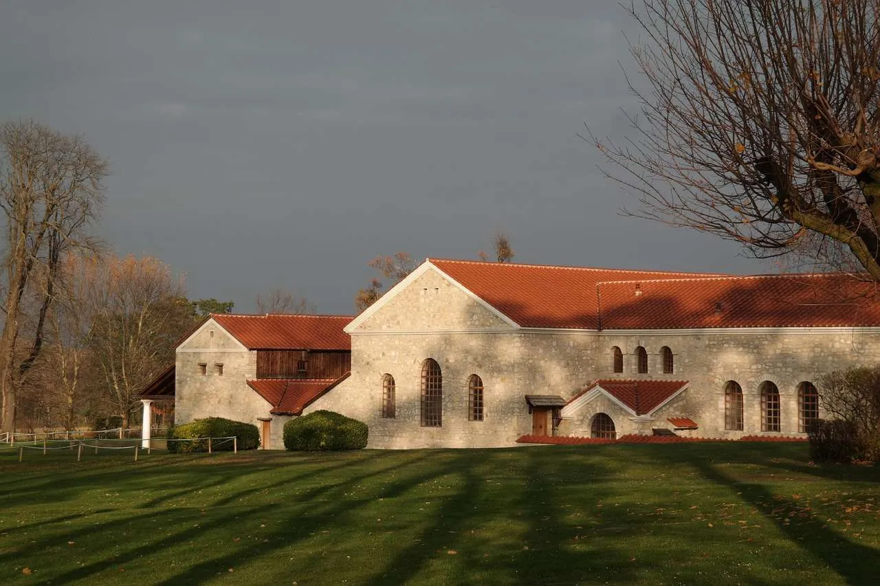 Roofing and Roof Repairs: Expert Guide to Durable Solutions